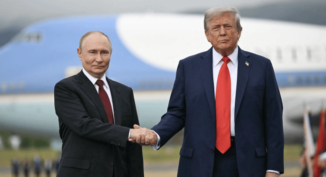 USD chao đảo: Tác động từ cuộc gặp Trump – Putin